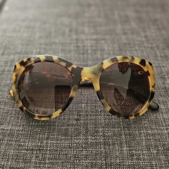 Tory Burch | Accessories | Tory Burch Tortoise Shell  display picture 3